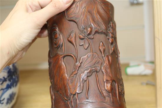 A Chinese bamboo brushpot, height 16.5cm
